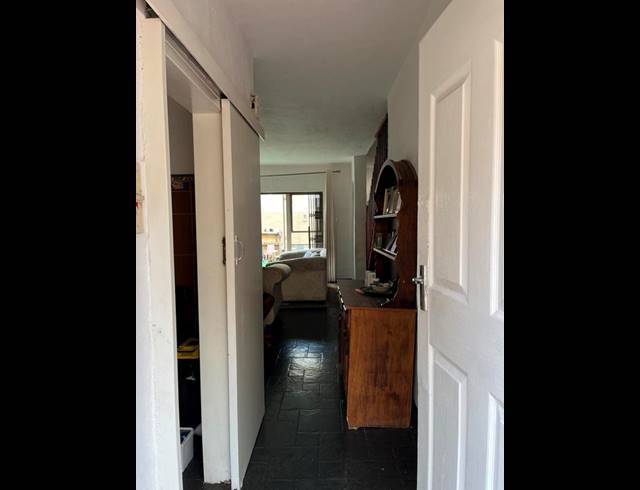 2 BEDROOM DUPLEX FOR SALE IN SUNNYSIDE